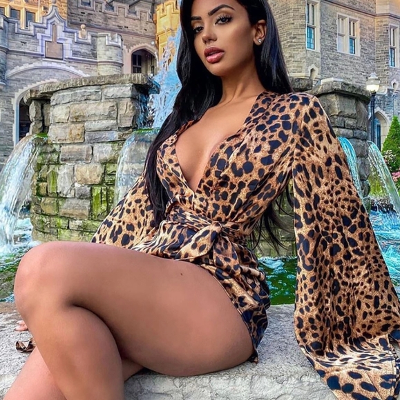 Leopard Romper - Picture 3 of 9